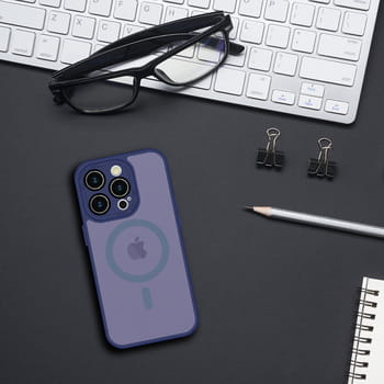 Tel Protect Magmat Case do Iphone 14 Pro Granatowy